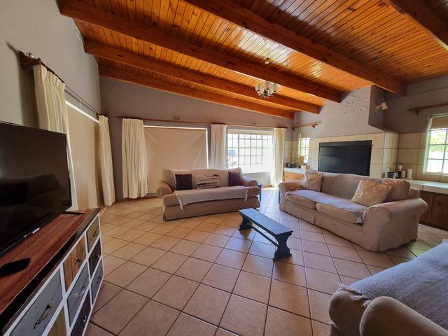 4 Bedroom Property for Sale in Prince Alfred Hamlet Western Cape